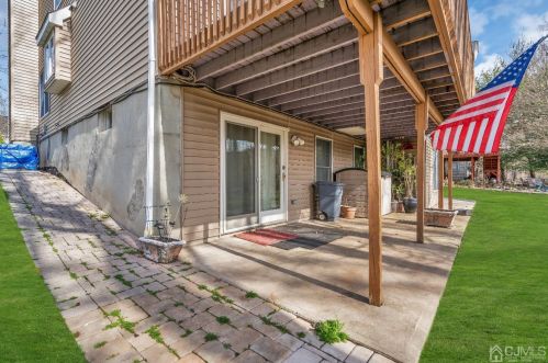 40 Lavender Dr, Princeton NJ  08540-9448 exterior