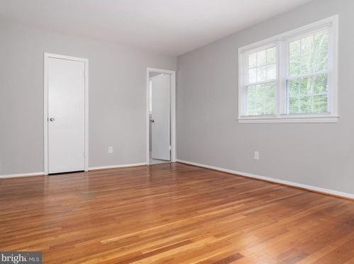 806 Downs Dr, Silver Spring MD 20904-2025 exterior