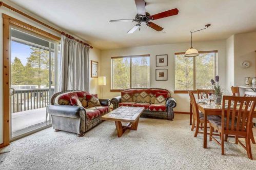 10583 Boulders Rd, Truckee, CA 96161-2307