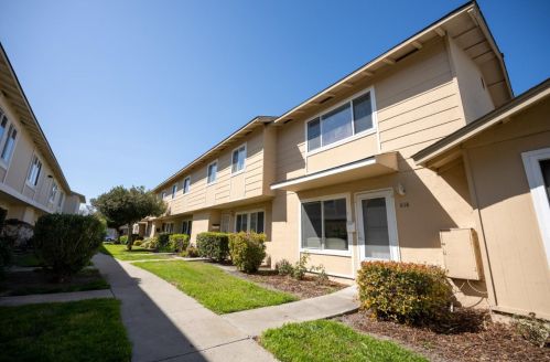 404 Don Carlos Ct, San Jose, CA 95123-3107