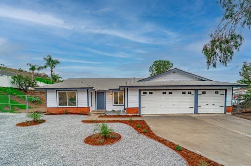 5443 Polo Ct, Riverside CA  92509-5351 exterior
