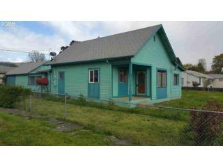 412 2nd Ave, Riddle, OR 97469-8775