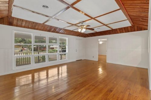 4859 Eastline Dr, Fort Worth TX  76119-4619 exterior