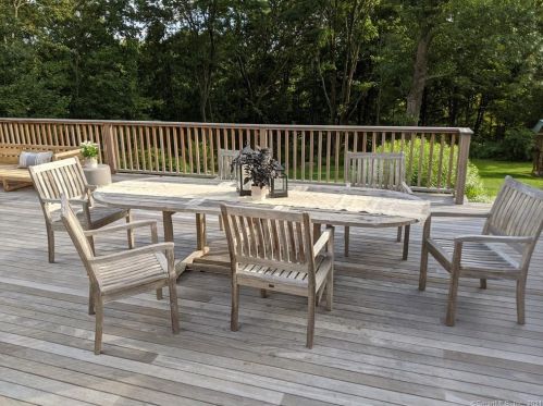 214 Millstone Rd, Wilton CT  06897-1217 exterior