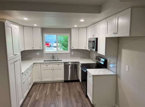 739 Evergreen Way, Manteca, CA 95336-3843