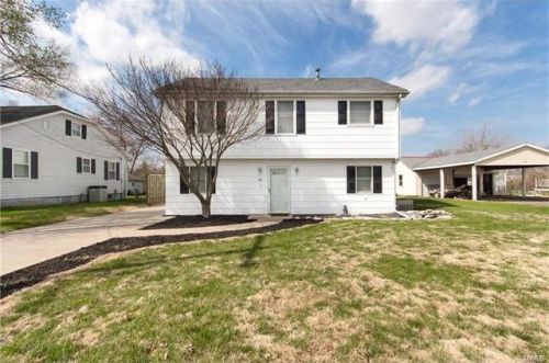 25 Hamel Ave, Hamel, IL 62046-1047