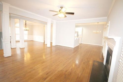 2552 Chestnut Lndg, Atlanta GA  30360-2929 exterior