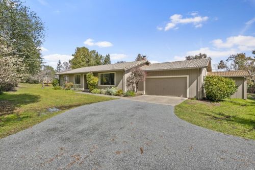 13228 Dupont Rd, Sebastopol, CA 95472-9787