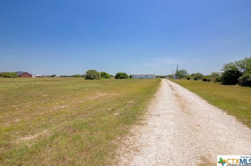 1851 Nursery Rd, Victoria, TX 77904-5309
