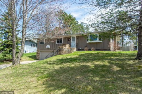 1717 Graydon Ave, Brainerd, MN 56401-4323