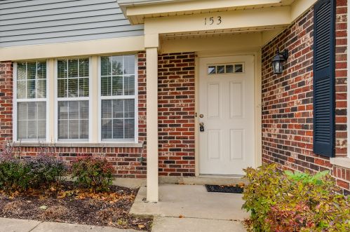 153 Lawn Ct, Buffalo Grove, IL 60089-6854