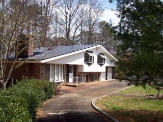 84 Ford Cir, Otto, NC 28763-9270
