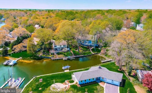 611 Cpe Mckinsey Dr, Severna Park MD 21146-4058 exterior