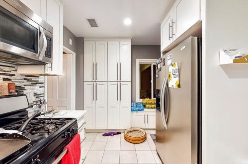 530 West St, Anaheim CA  92801-4707 exterior