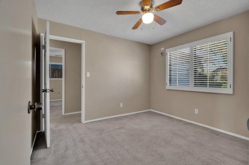 945 Madison Ave, Los Banos CA 93635-4820 exterior