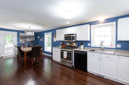 14 Barbara Ln, Hudson, NH 03051-3770