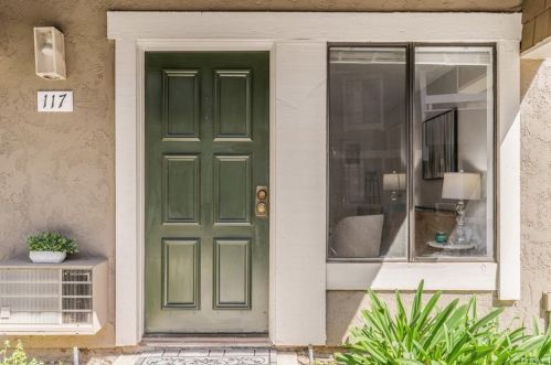 117 Streamwood, Irvine CA  92620-1946 exterior