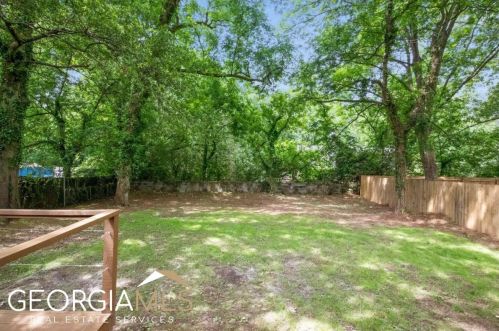 1712 Connally Dr, Atlanta GA  30344-2519 exterior