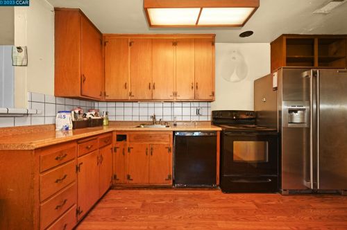 4176 Pickwick Dr, Concord CA  94521-2736 exterior