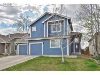 10417 Dresden St, Longmont, CO 80504-6721