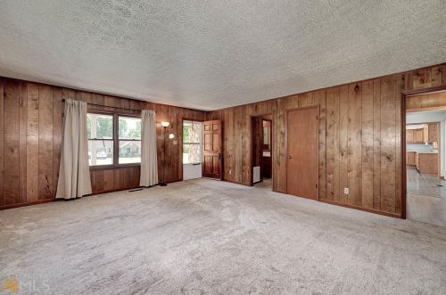 15 Highland Blvd, Stockbridge GA  30281-4654 exterior