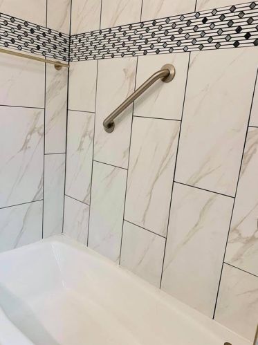 10212 Chesterton Dr, Dallas TX  75238-2248 exterior