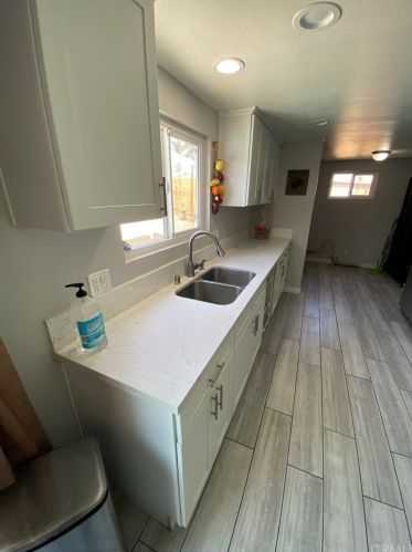 5076 Noble St, Riverside, CA 92503-2953