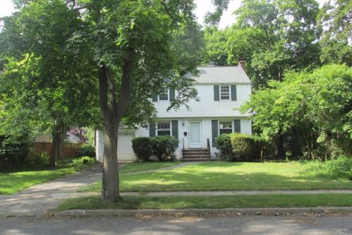446 Hasbrouck Blvd, Oradell, NJ 07649-2210