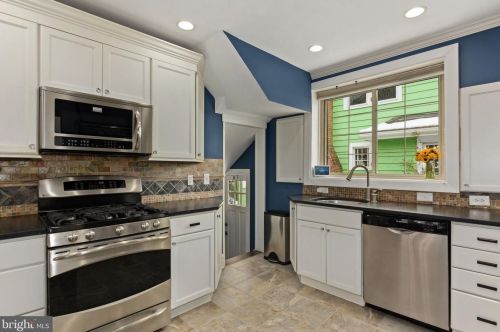 252 Hawthorne Ave, Haddonfield NJ 08033-1404 exterior