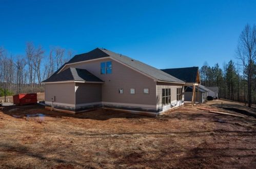 7039 Sanctuary Dr, Jefferson, GA 30549-8944