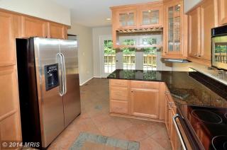 7290 Olde Lantern Way, Springfield VA  22152-3569 exterior