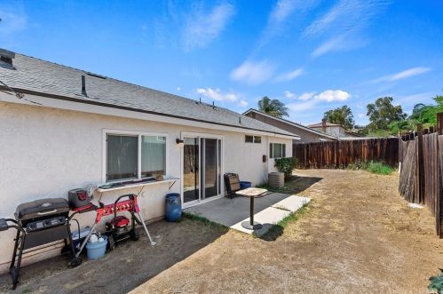 6278 Cross River Dr, Riverside CA  92509-6935 exterior