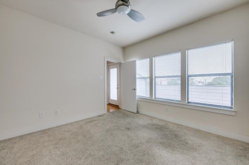 3705 Commerce St, Dallas TX  75226-1738 exterior