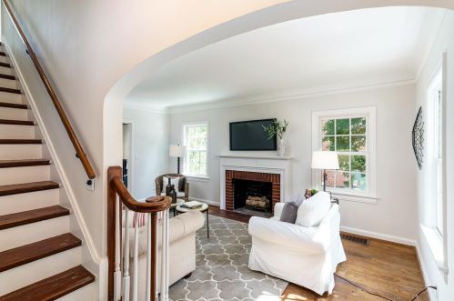 3414 Ault View Ave, Cincinnati, OH 45208-2519