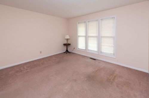 6236 Ashbourne Pl, Cincinnati OH 45233-4455 exterior