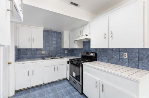 7681 Freda Ave, Riverside CA  92504-4432 exterior