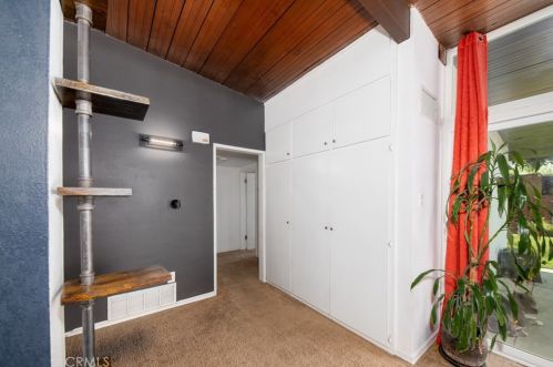 5989 Grand Ave, Riverside CA  92504-1370 exterior