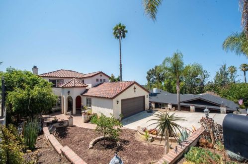 1235 Alta Vista Dr, Vista, CA 92084-5639