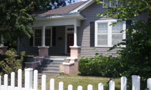 216 5th St, Vienna, GA 31092-1121
