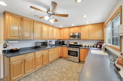 8454 Carlton Oaks Dr, Santee, CA 92071-2210