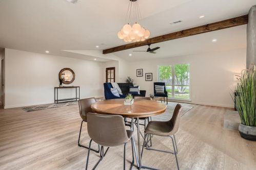 8408 Cayuga Dr, Austin TX 78749-3972 exterior