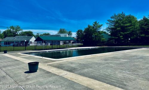 42 Farnworth Close, East Freehold NJ  07728-3859 exterior