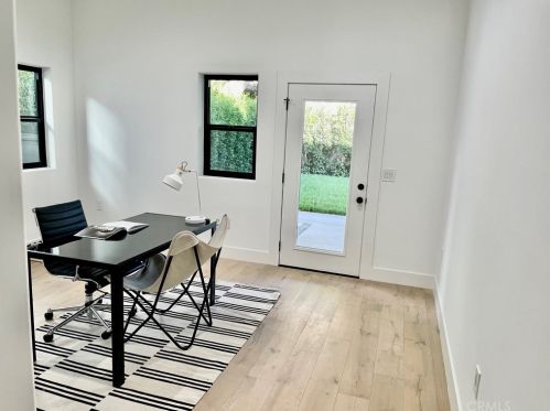 4614 Tobias Ave, Van Nuys CA  91403-2823 exterior