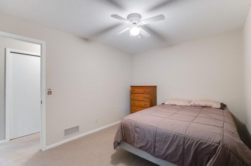 15 Emerson Ave, Saint Paul MN  55118-2126 exterior