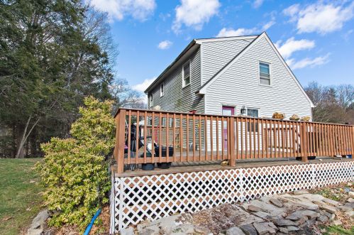 18 Huntley Rd, Killingly, CT 06241-1623