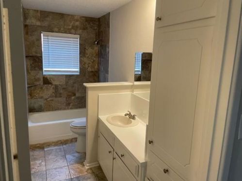 1304 Lyric Dr, Fort Worth TX  76134-4418 exterior