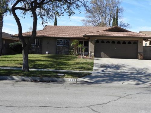 870 Wisteria Ave, Bloomington, CA 92316-1259