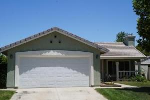 2839 Minford St, Lancaster, CA 93536-6480