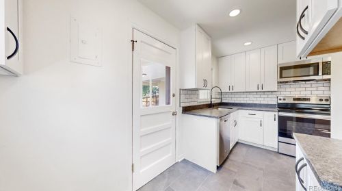 4697 Pennsylvania St, Englewood CO 80113-6915 exterior