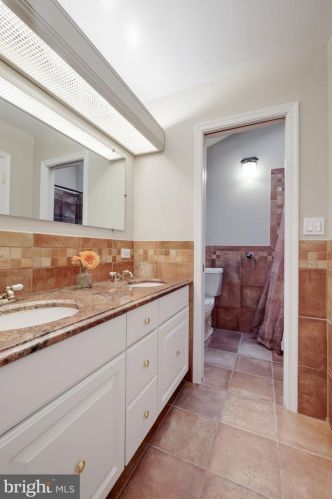 6401 Whippany Way, Springfield VA  22015-3428 exterior